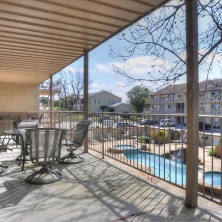 Windrow Retreat Daire New Braunfels Dış mekan fotoğraf