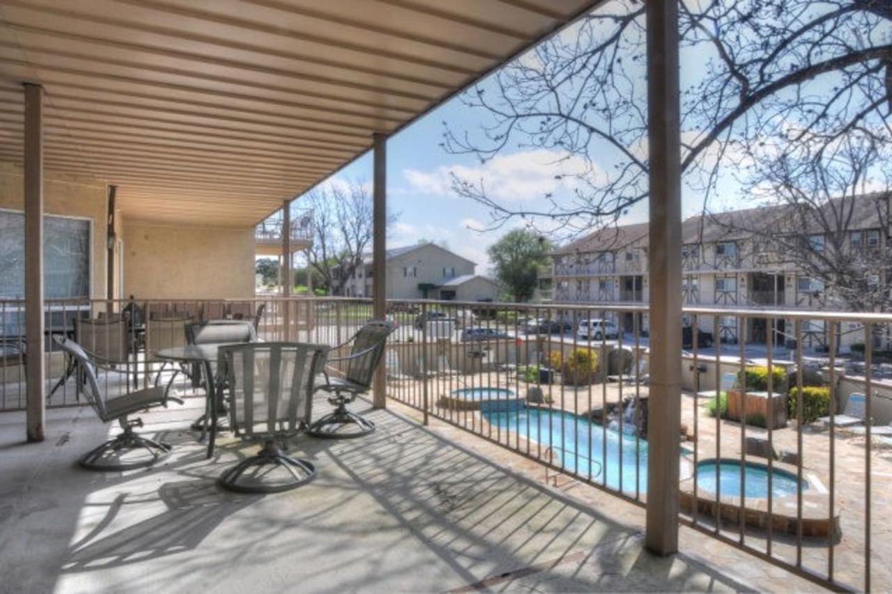 Windrow Retreat Daire New Braunfels Dış mekan fotoğraf